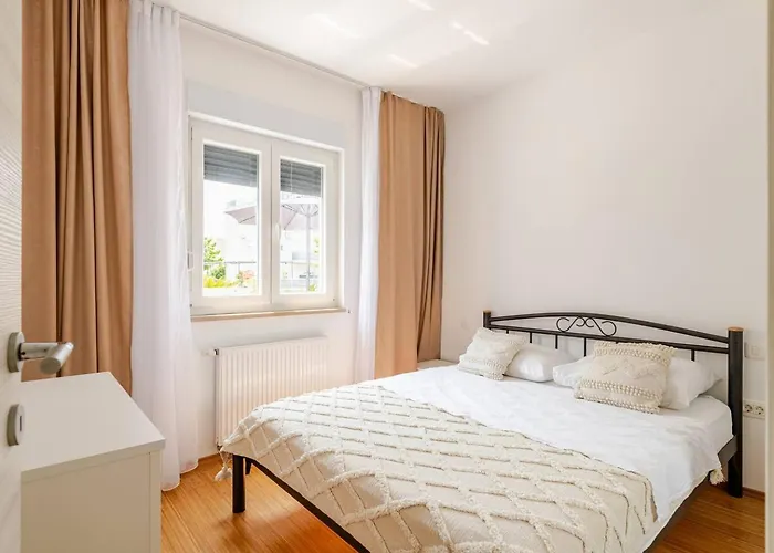 With Private Swimming Pool Guest house