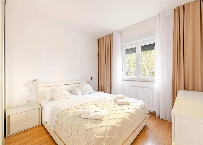 With Private Swimming Pool Guest house