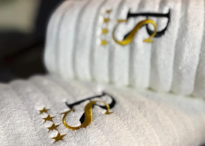 Guest house With Private Swimming Pool