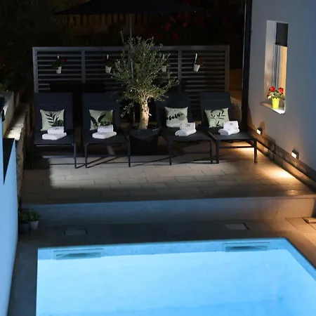 With Private Swimming Pool 3*