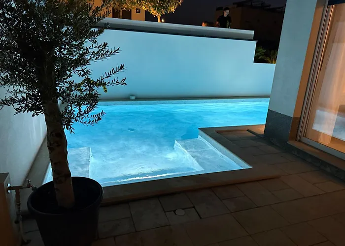 With Private Swimming Pool 3* Traù